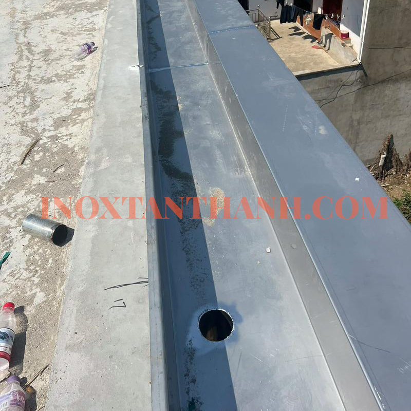 THI CONG MÁNG XỐI INOX